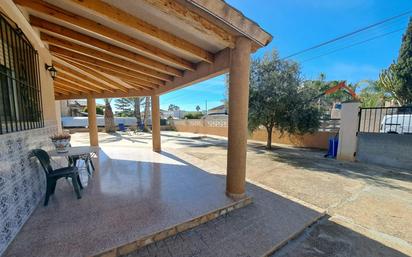 Vista exterior de Casa o xalet en venda en San Vicente del Raspeig / Sant Vicent del Raspeig amb Aire condicionat