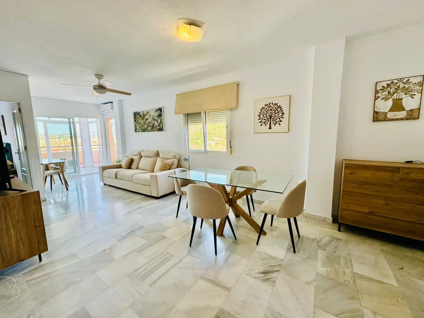 Comedor de Apartamento en venta en Fuengirola con Aire acondicionado, Terraza y Amueblado