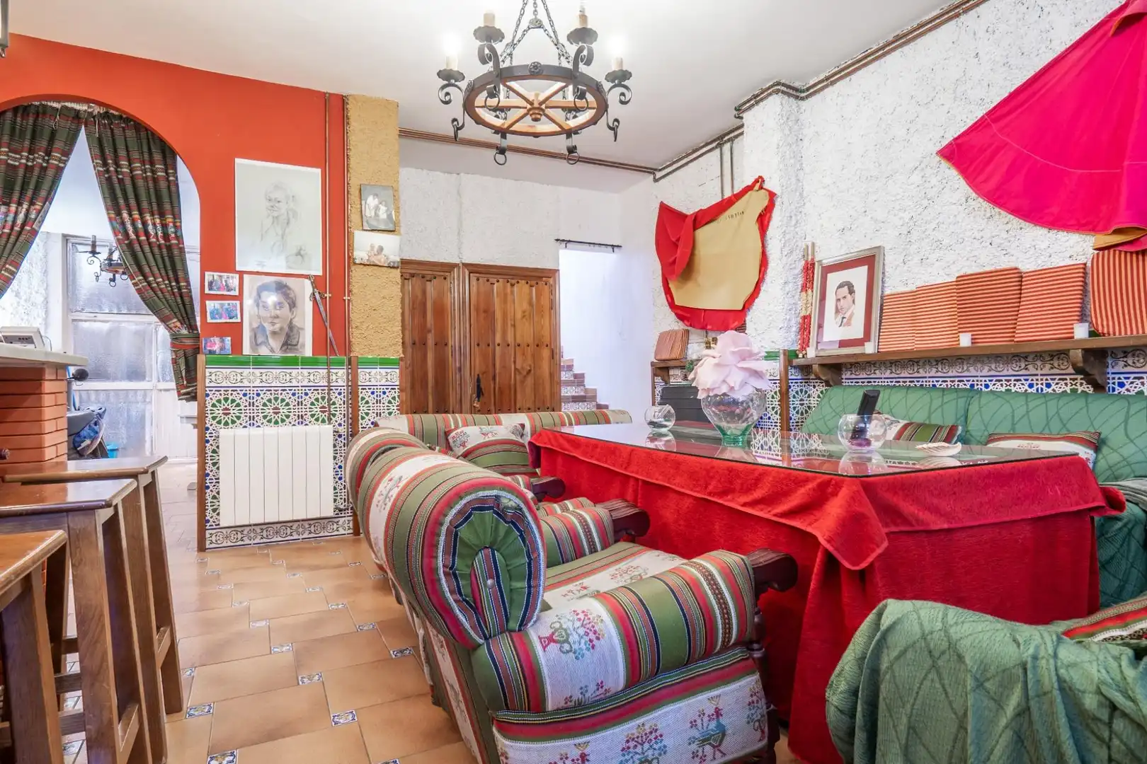 Comedor de Casa o chalet en venta en Valdepeñas de Jaén con Aire acondicionado, Calefacción y Jardín privado
