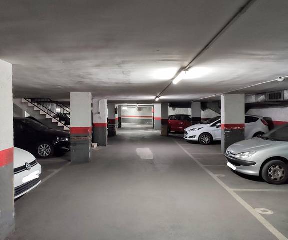 Garaje en Venta en Centre