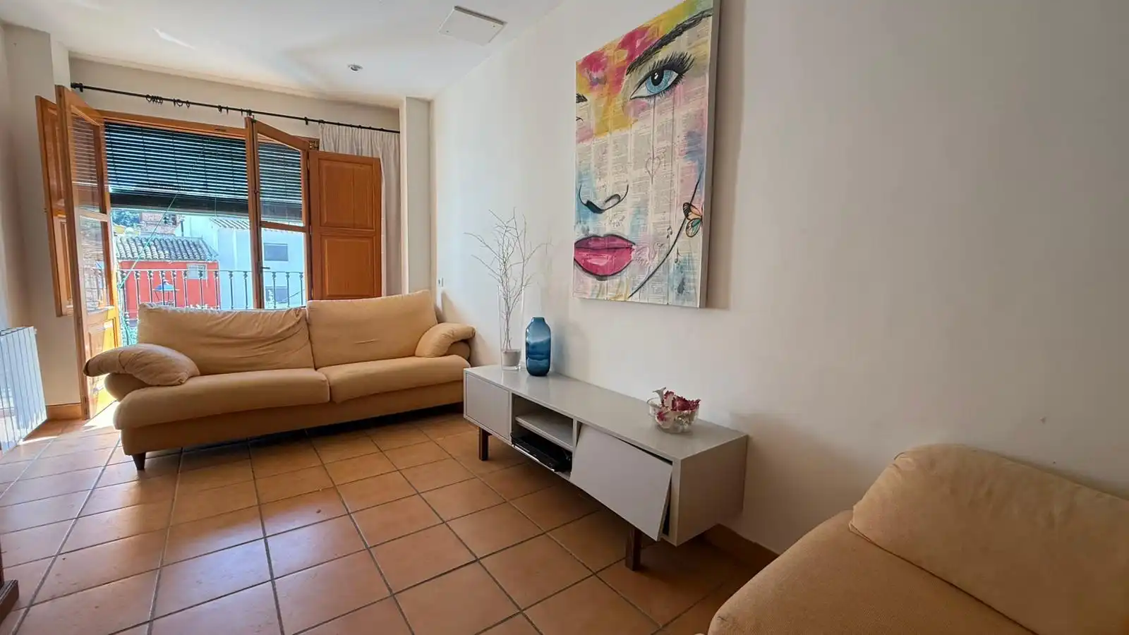 Sala d'estar de Casa o xalet en venda en Ayódar amb Calefacció, Terrassa i Moblat