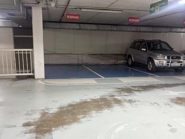 Einzelparkplatz mit Aufzug zum Verkauf in Calle la Llama