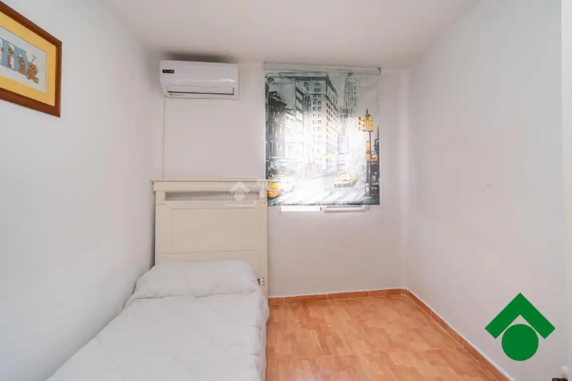 Schlafzimmer von Einfamilien-Reihenhaus zum Verkauf in Albolote