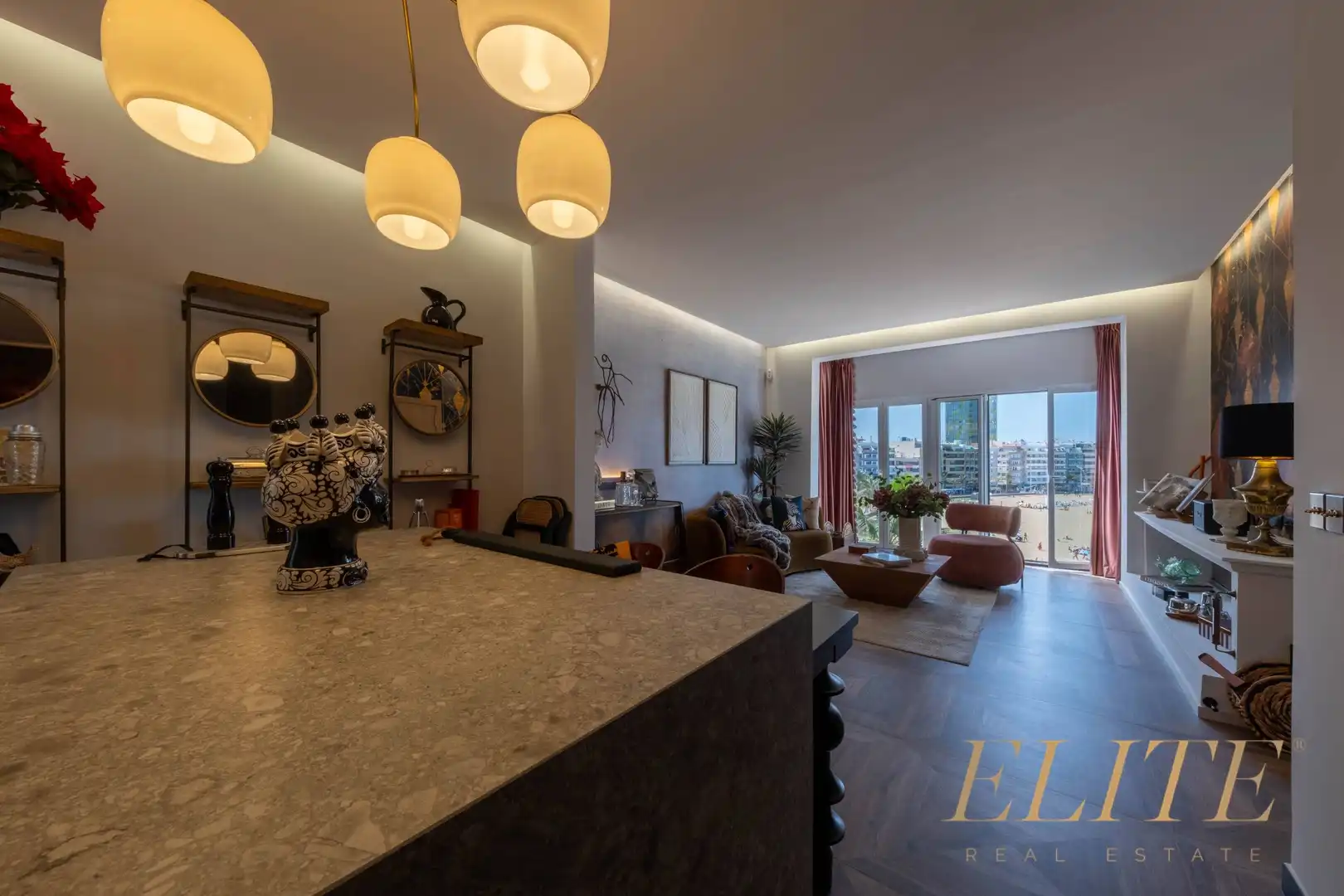 Sala de estar de Piso de alquiler en Las Palmas de Gran Canaria con Aire acondicionado, Calefacción y Parquet