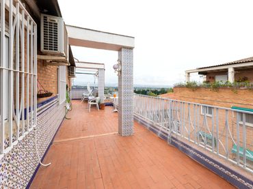Ático con ascensor en venta en Calle SANTO TOMAS DE VILLANUEVA