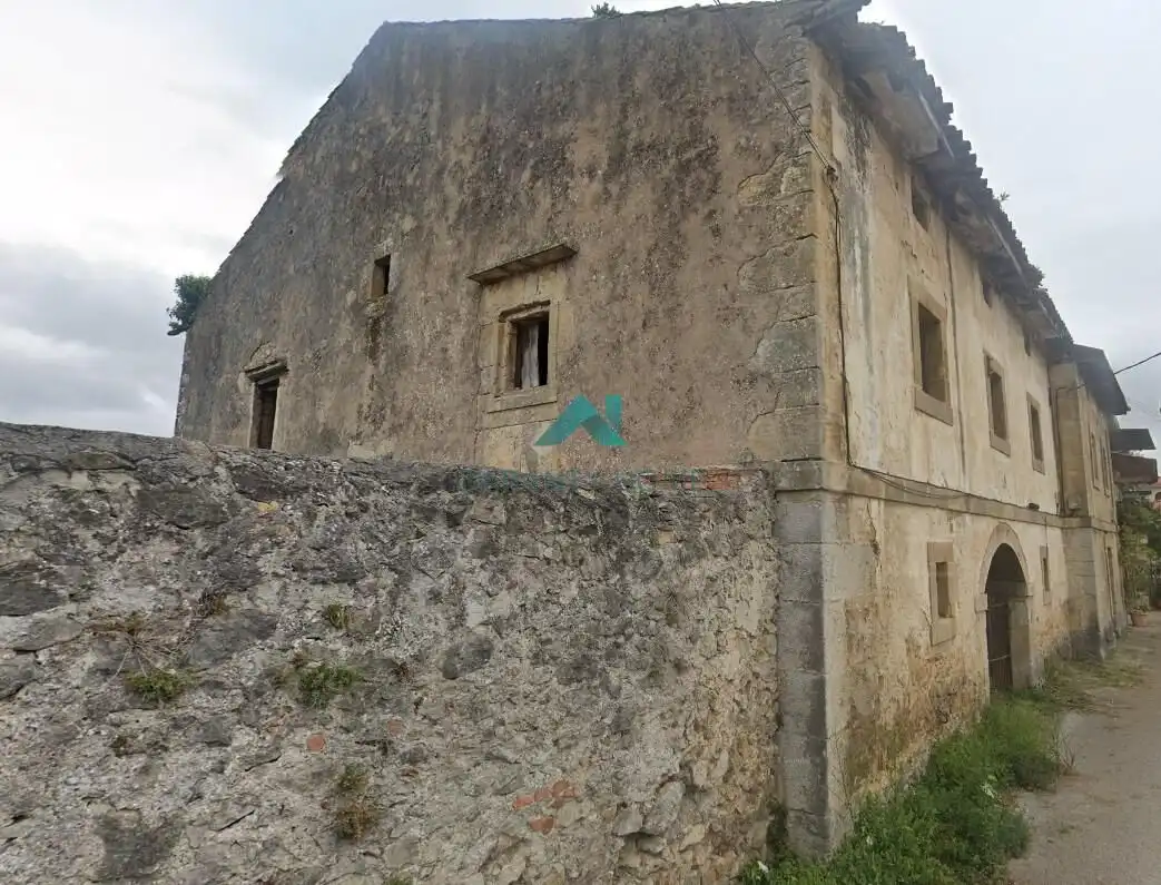 Vista exterior de Finca rústica en venda en Bárcena de Cicero amb Jardí privat, Terrassa i Traster