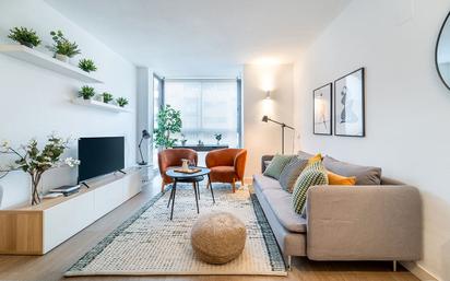 Living room of Flat to rent in  Madrid Capital  with Air Conditioner