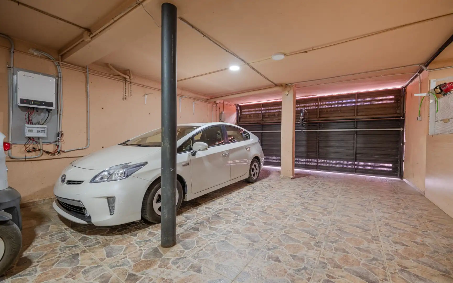 Aparcament de Casa o xalet en venda en Aiguaviva amb Aire condicionat, Calefacció i Jardí privat