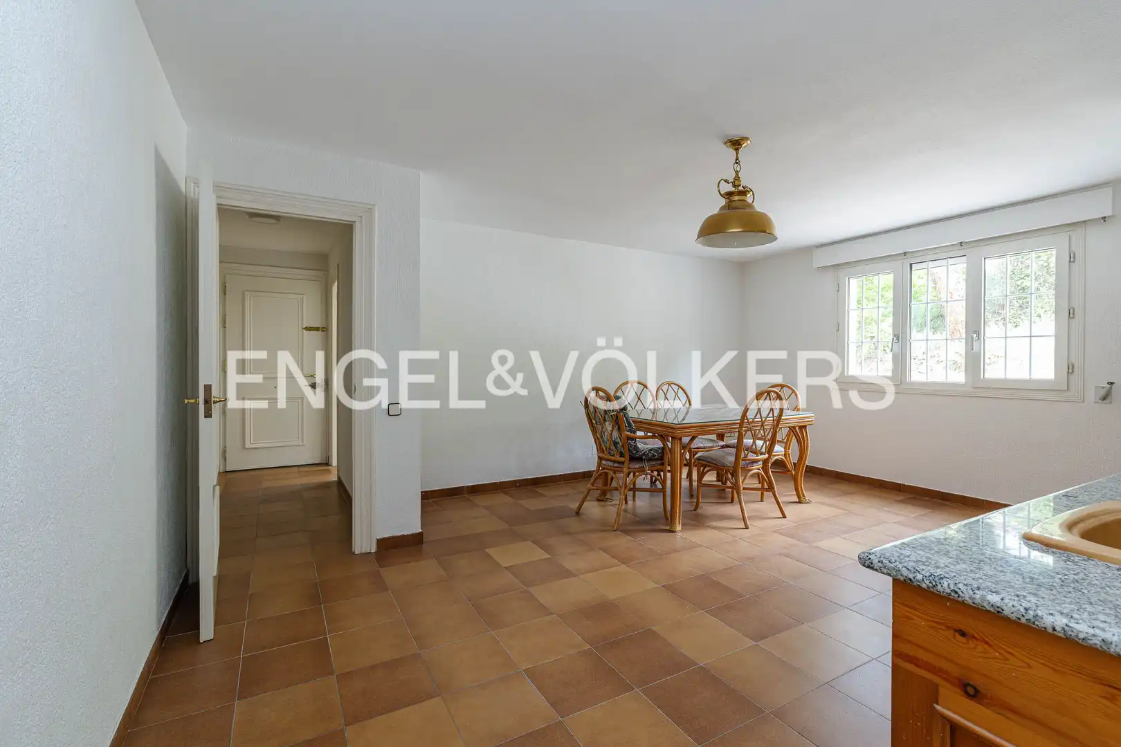 Comedor de Casa o chalet en venta en Pozuelo de Alarcón con Aire acondicionado, Calefacción y Jardín privado
