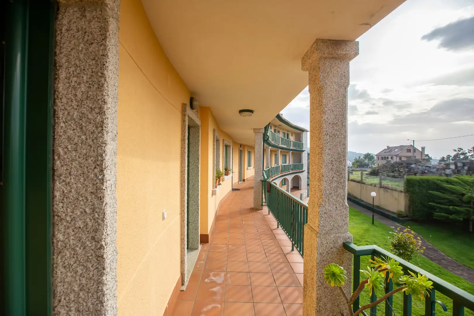 Vista exterior de Apartament en venda en Sanxenxo amb Terrassa, Traster i Moblat