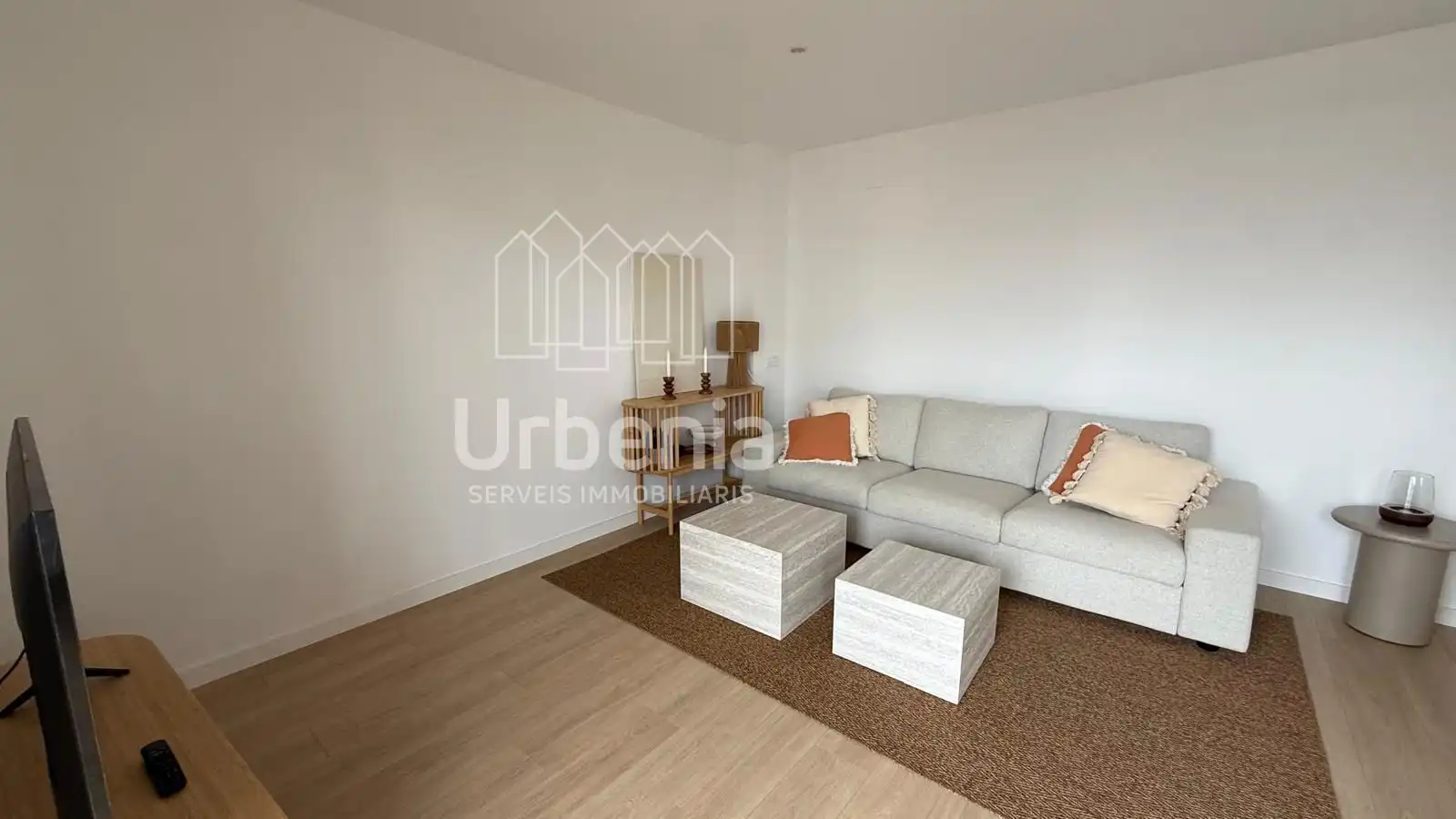 Attic for rent in Gorg