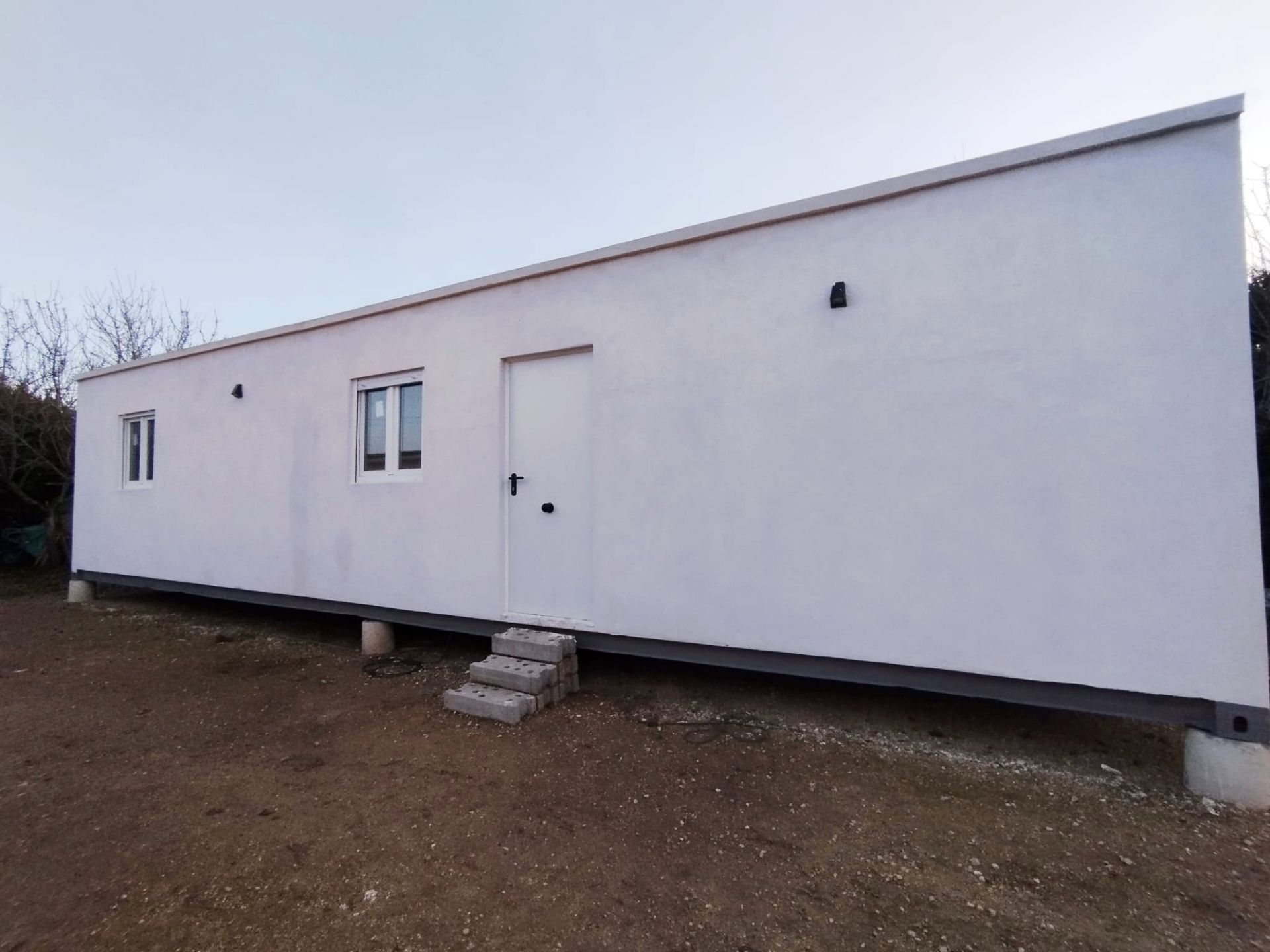 Exterior view of House or chalet for sale in Tomelloso  with Air Conditioner