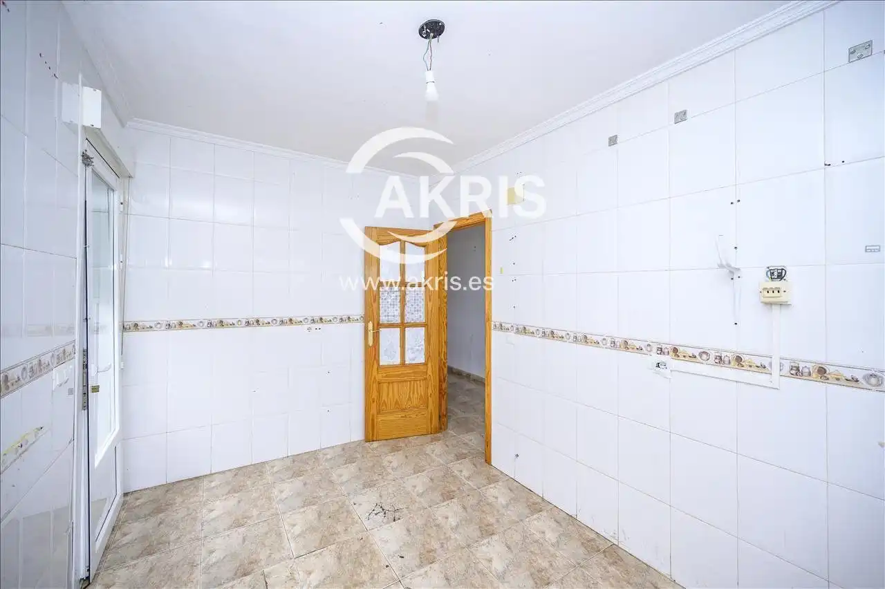 Houses for sale in Calle Amsterdam, Huecas