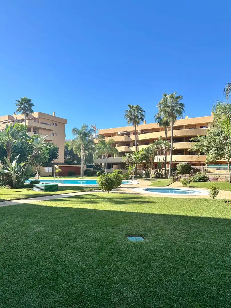 Piso con piscina en venta en La Cala Mijas