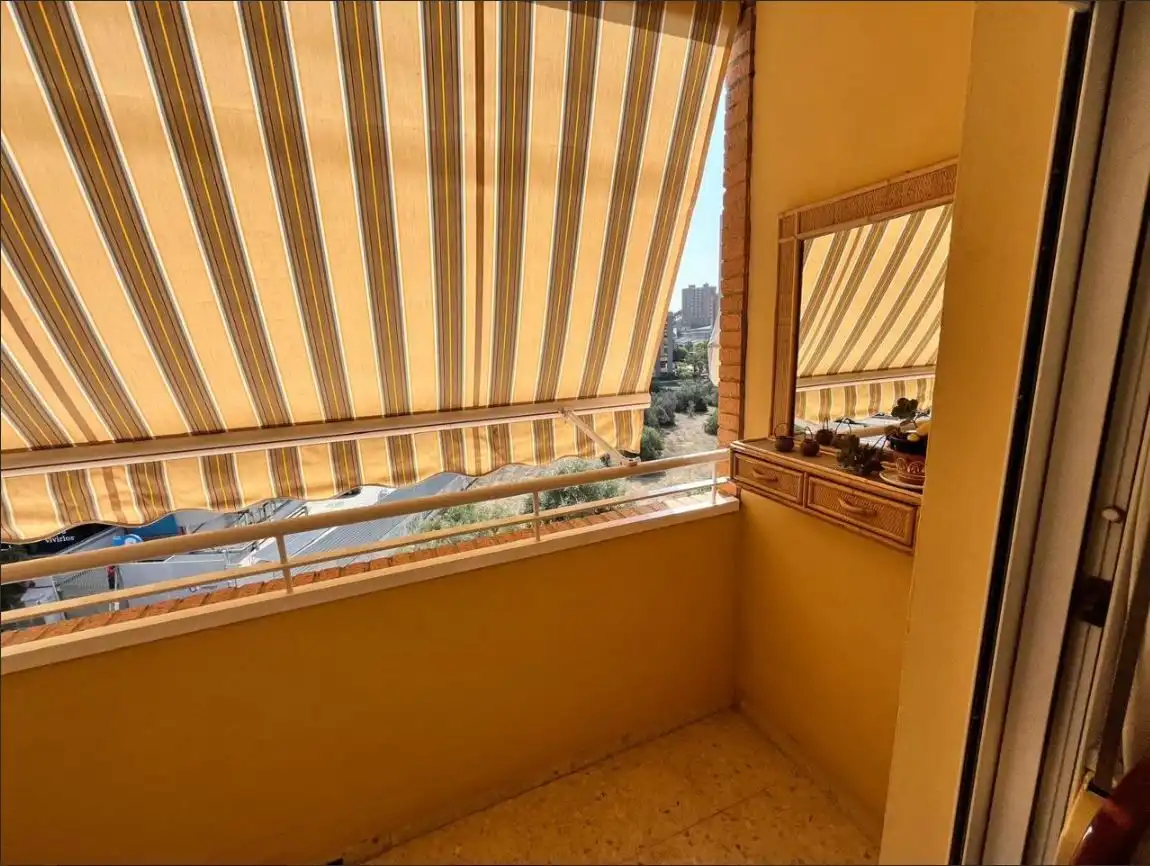 Apartamento con ascensor en venta en Avenida de Finestrat, imagen 3