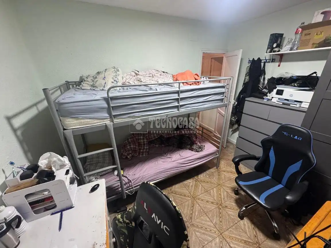 Habitación de Piso en venta en Madrid con Calefacción