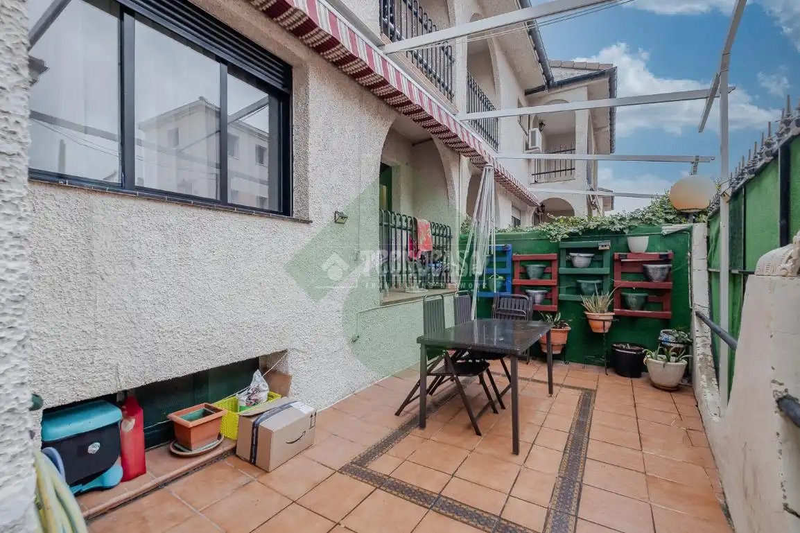 Terrace of Detached homes for sale in Griñón  with Air Conditioner, Heating and Parquet flooring