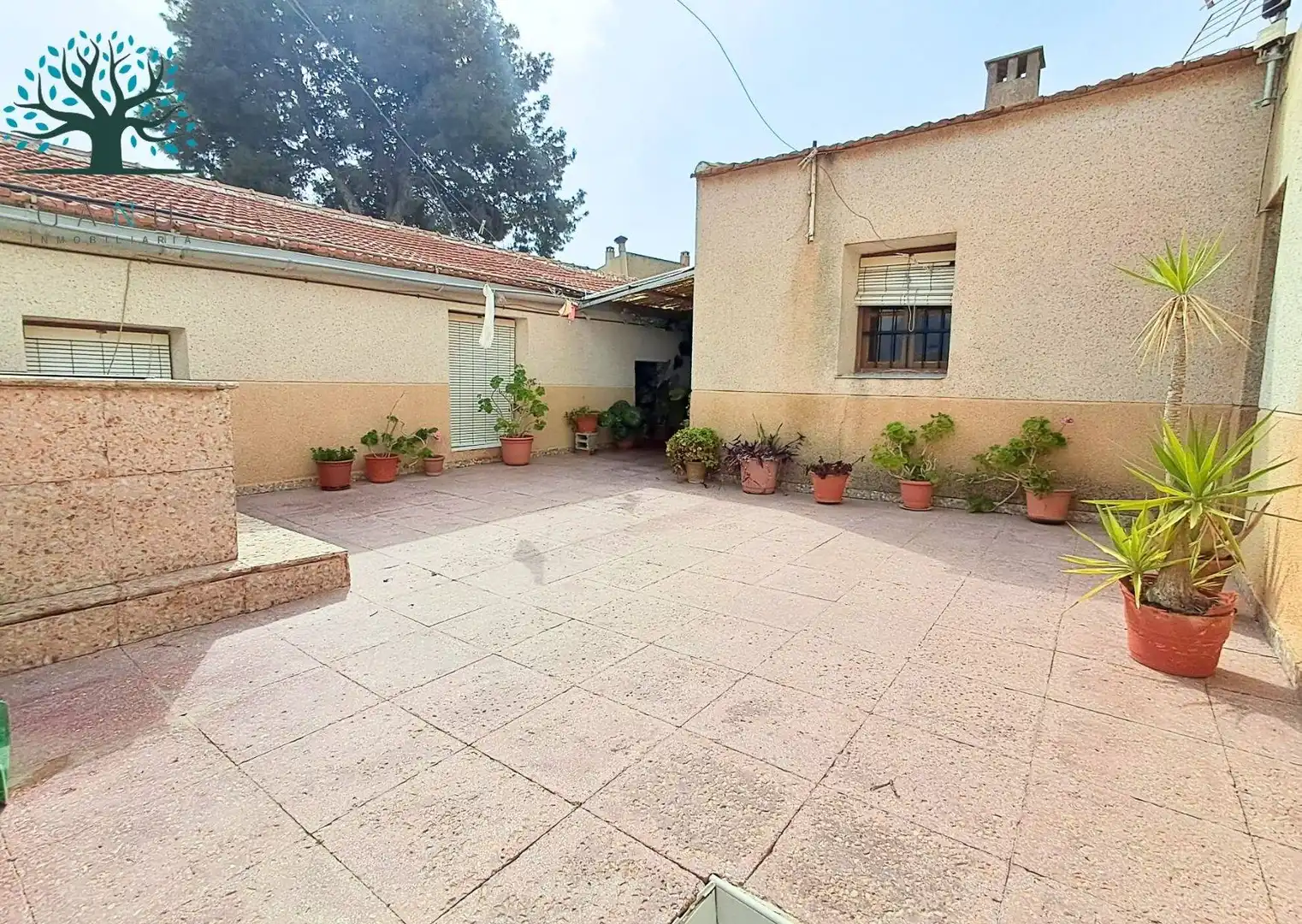 Vista exterior de Casa o xalet en venda en Mazarrón amb Jardí privat, Traster i Moblat