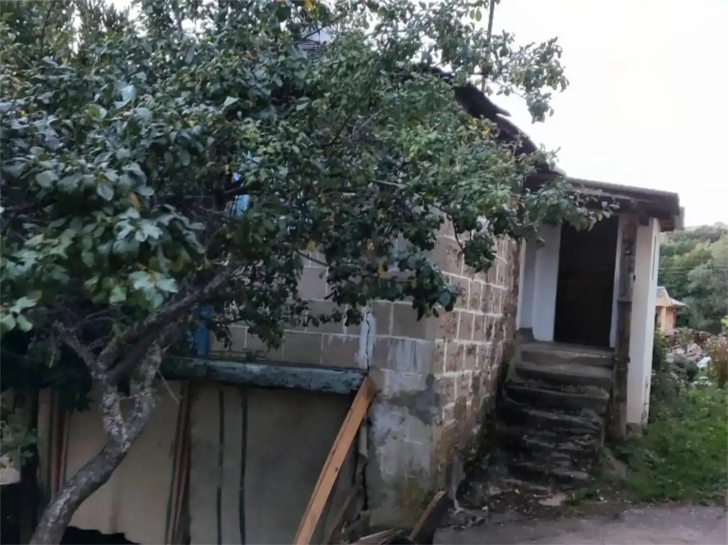 Casa adosada en venda en Galende amb Jardí privat