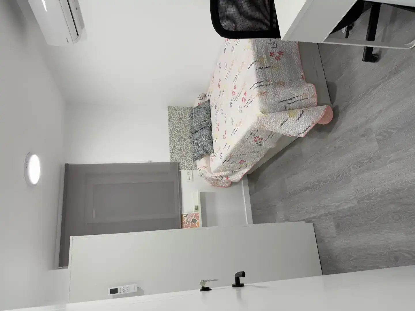 Schlafzimmer von Wohnung zur Miete in  Murcia Capital mit Klimaanlage und Balkon