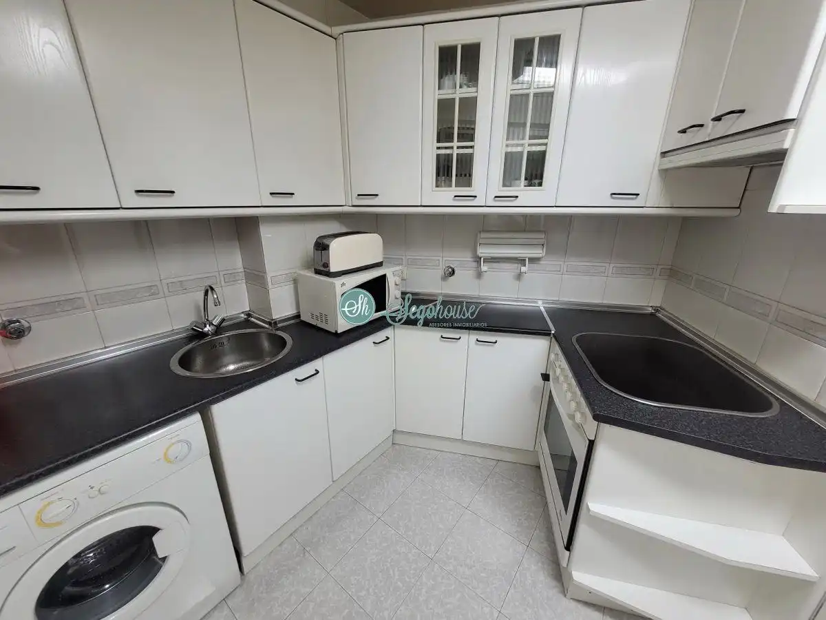 Kitchen of Apartments for sale in Segovia  with Heating, Parquet flooring and Terrace