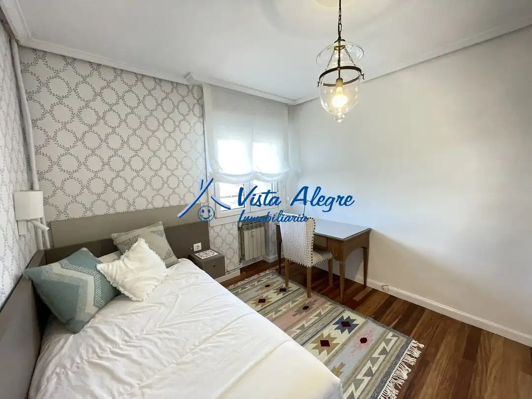 Schlafzimmer von Wohnung zum Verkauf in Haro mit Klimaanlage, Heizung und Parkett