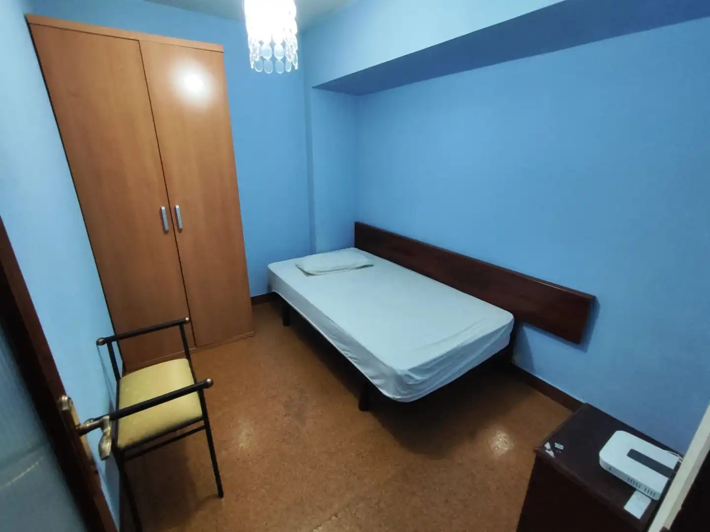 Habitación de Piso de alquiler en A Coruña Capital  con Calefacción y Amueblado