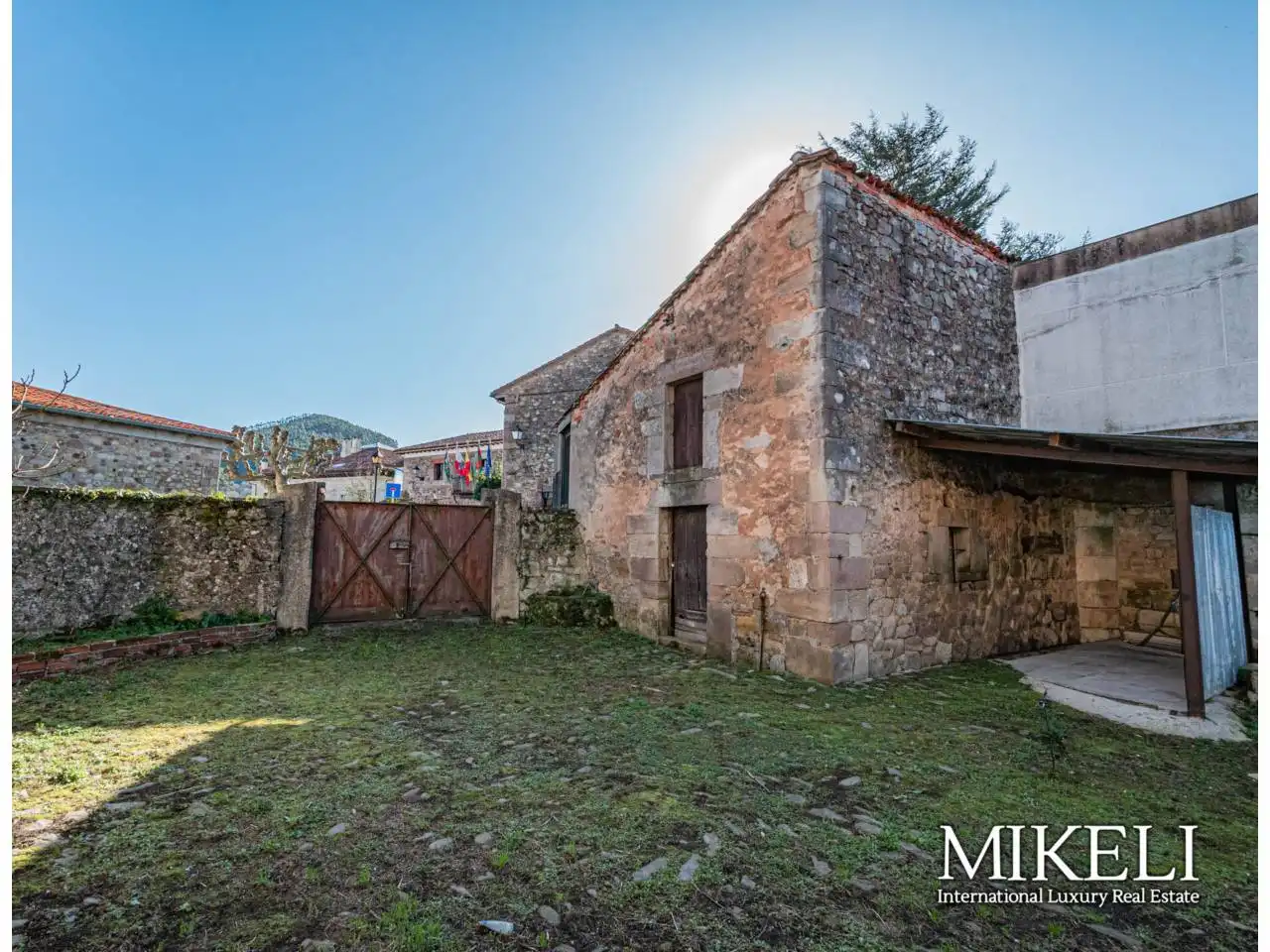 Casa amb jardí en venda a Calle Viernoles, imagen 32