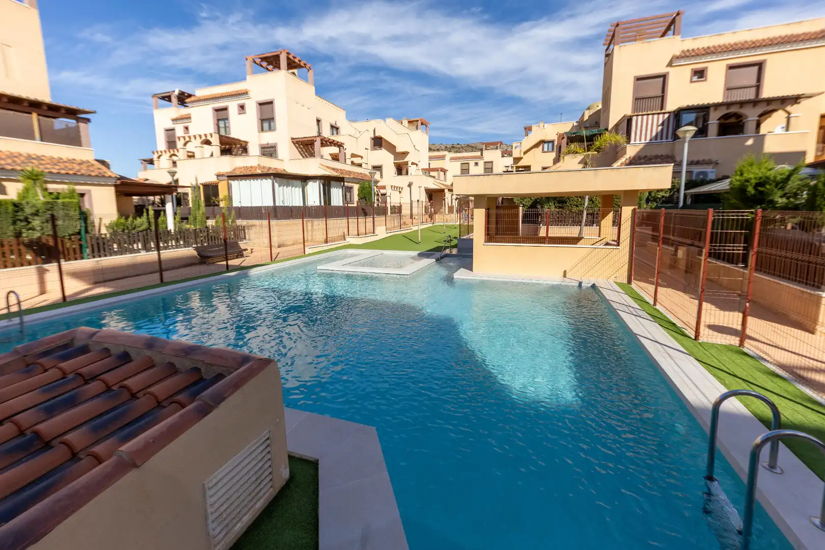 Schwimmbecken von Wohnungen zur Miete in Águilas mit Klimaanlage, Heizung und Terrasse