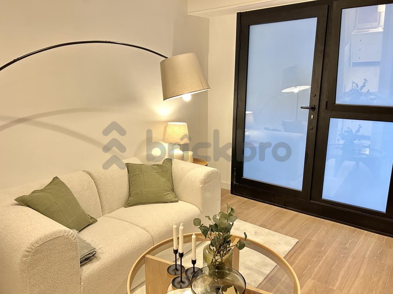 Sala d'estar de Estudi en venda en  Barcelona Capital