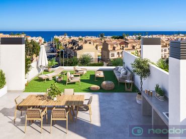 Ático con piscina en venta en Playa de los Locos