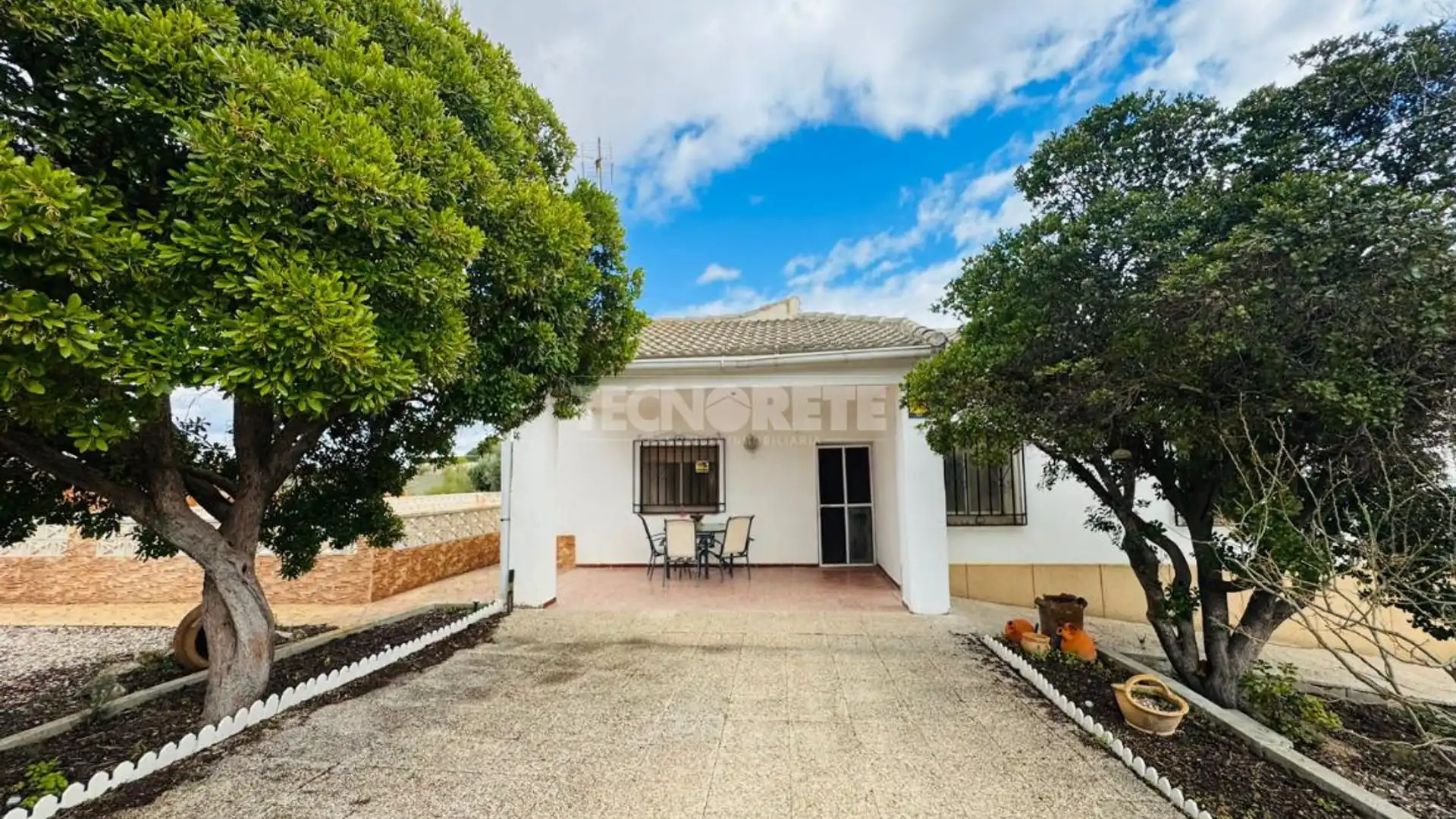 Vista exterior de Casa o xalet en venda en Mora amb Aire condicionat, Calefacció i Jardí privat