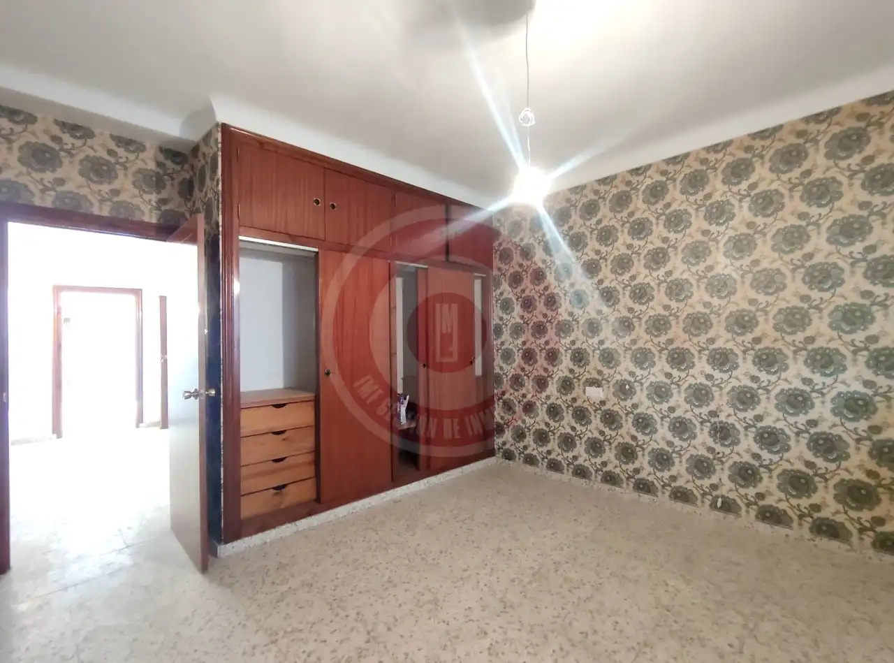 Dormitori de Edifici en venda en Vélez-Málaga amb Alarma