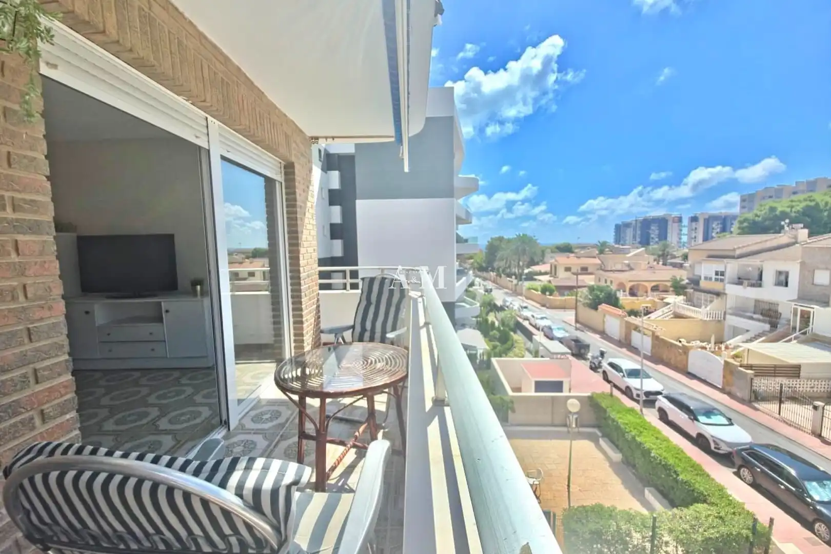 Außenansicht von Wohnung zur Miete in Torrevieja mit Heizung, Terrasse und Schwimmbad