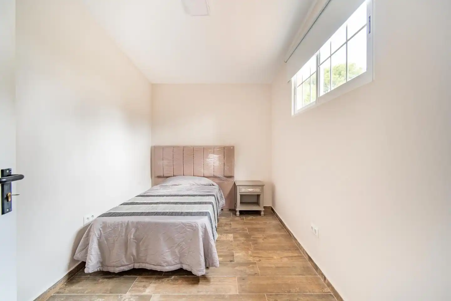 Schlafzimmer von Haus oder Chalet zum Verkauf in Bétera mit Klimaanlage, Heizung und Privatgarten