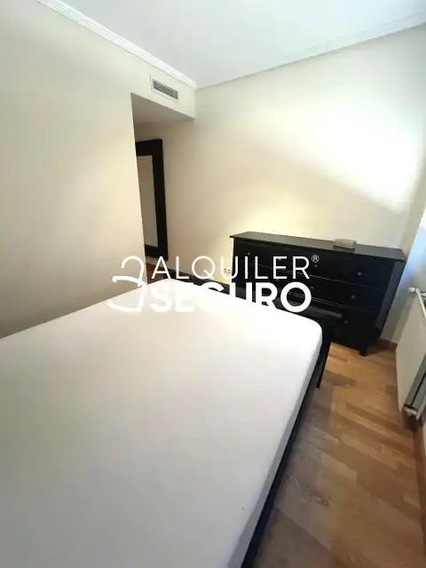 Bedroom of Flat for rent in Getafe  with Air Conditioner, Heating and Storage room
