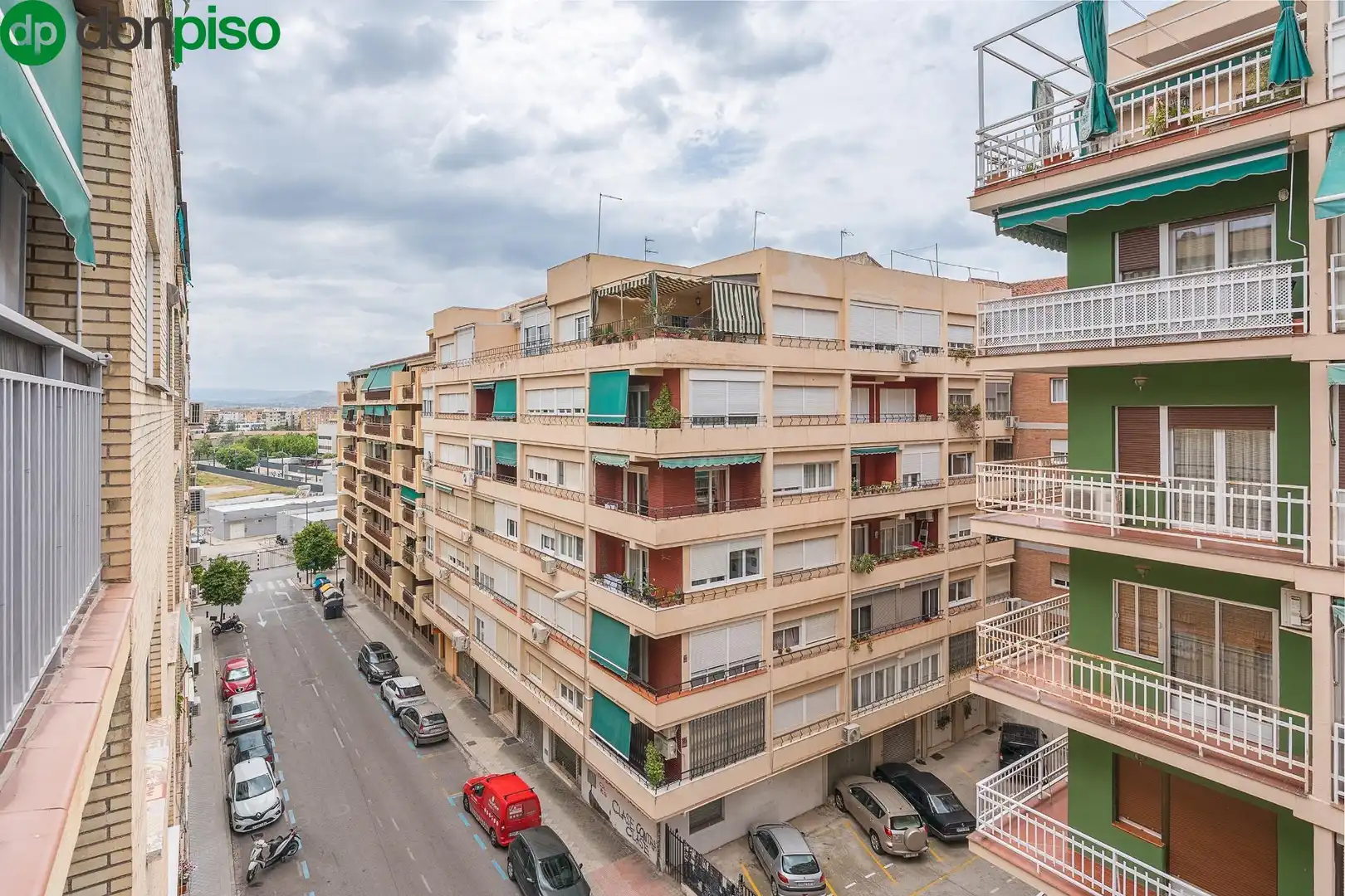 Exterior view of Flat for sale in Granada