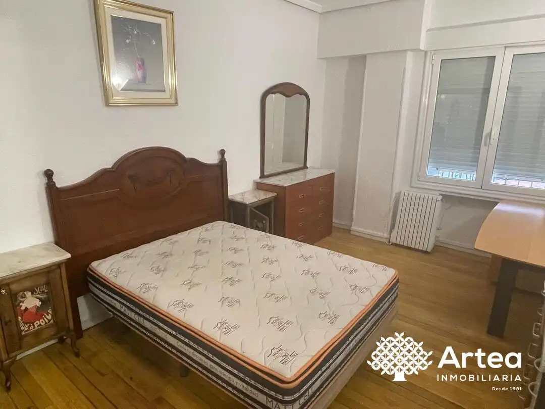 Bedroom of Flat for rent in Bilbao   with Heating