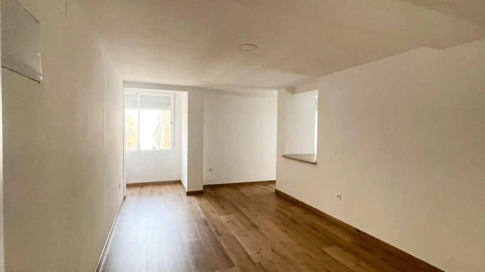 Bedroom of Flat for sale in Córdoba  with Air Conditioner and Heating