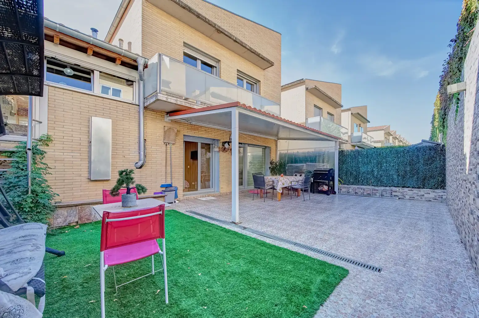 Terrace of Detached homes for sale in Beriáin, Navarra