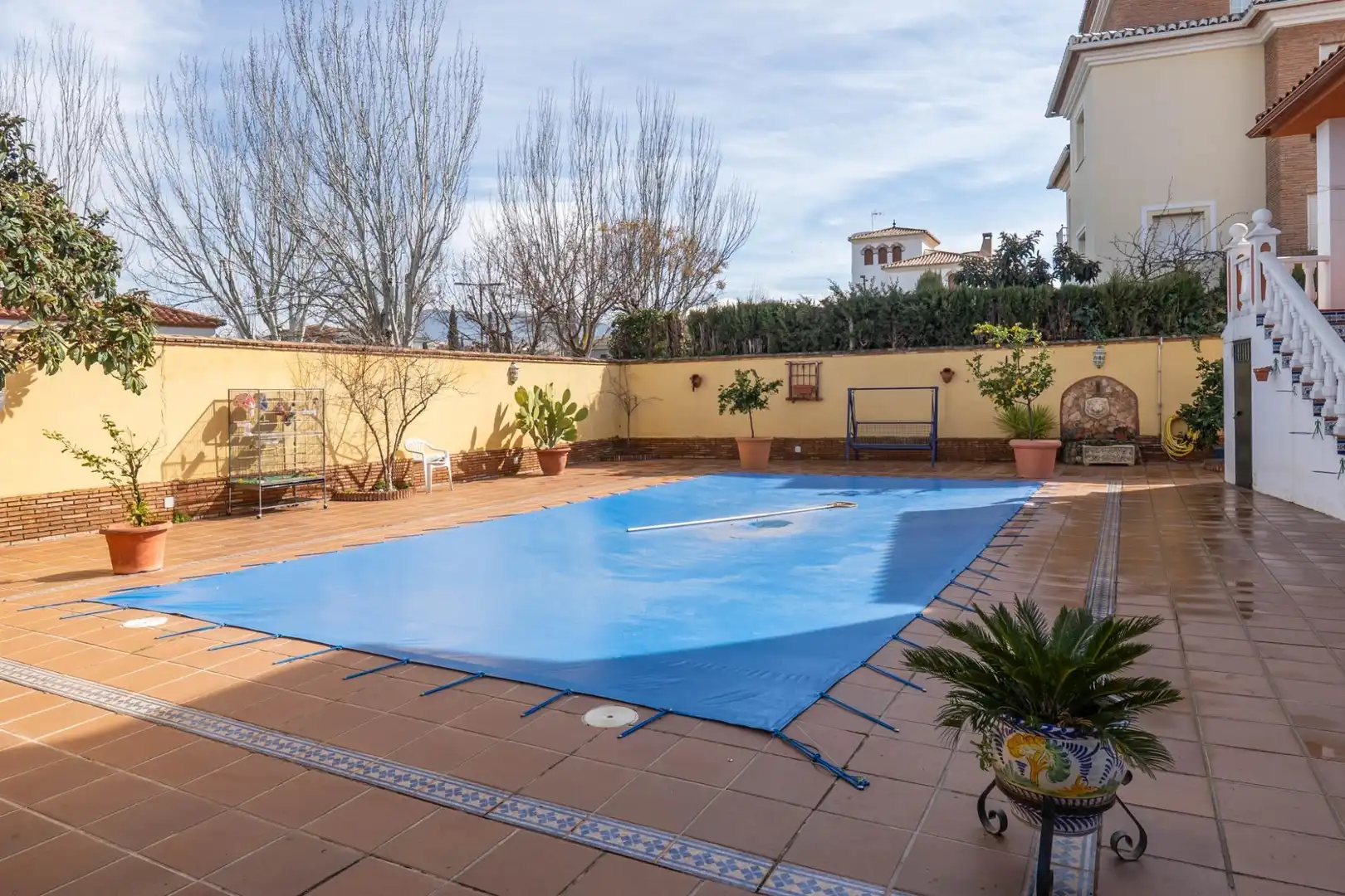 Swimming pool of Houses for sale in Villa de Otura  with Air Conditioner, Heating and Private garden