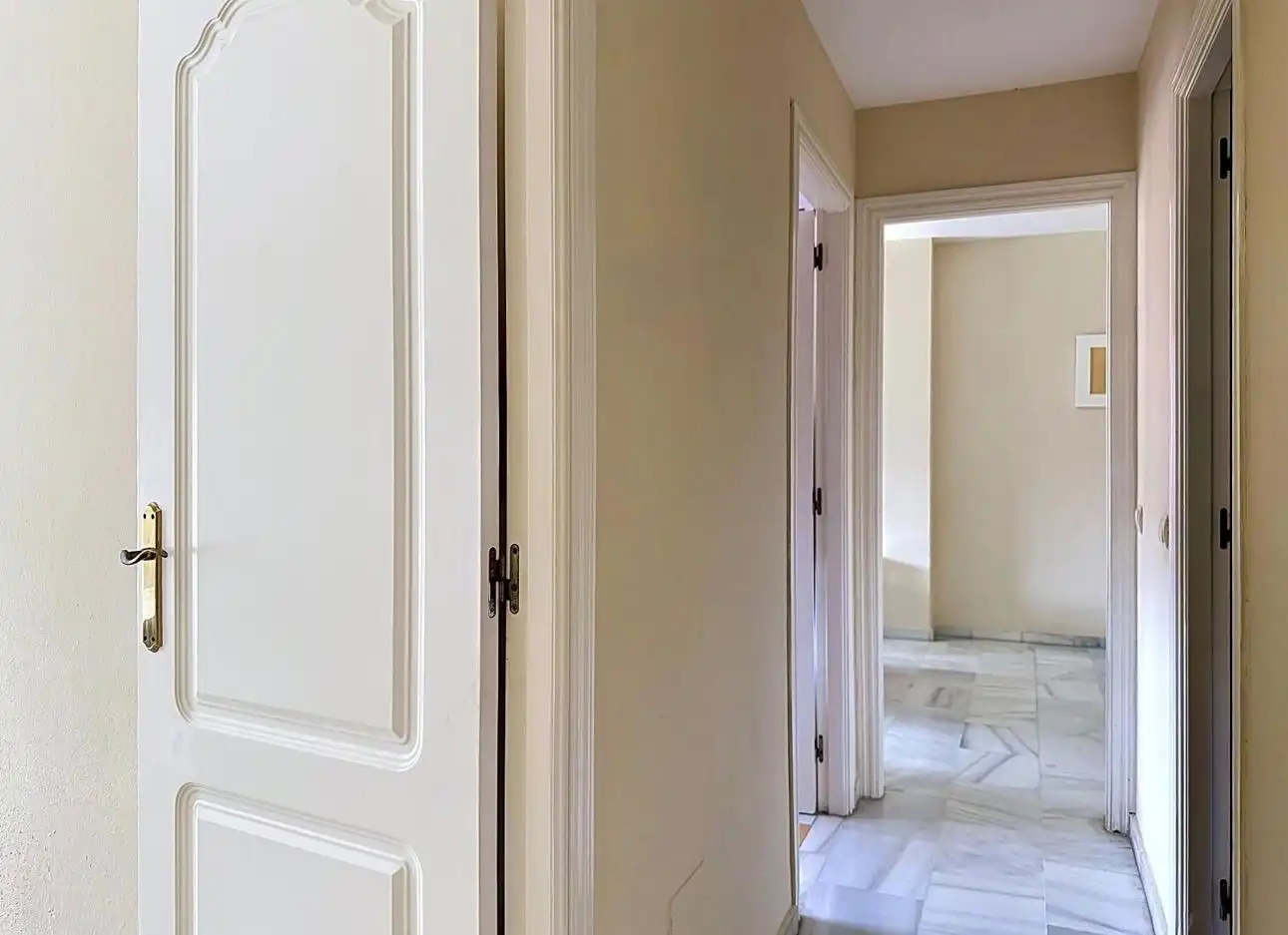 Piso en venta en Manilva con Terraza, Trastero y Horno