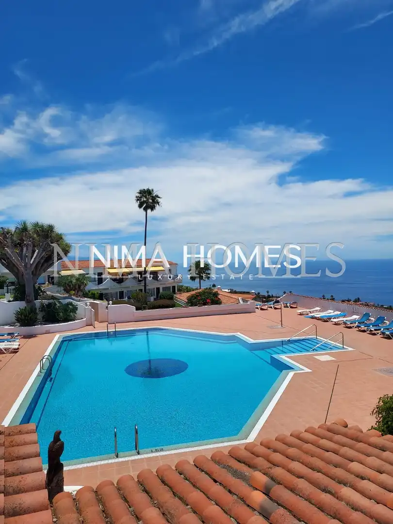 Exterior view of Apartments for sale in Tacoronte  with Air Conditioner, Terrace and Alarm
