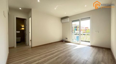 Foto 2 de Pis en venda a Porta, Barcelona Capital