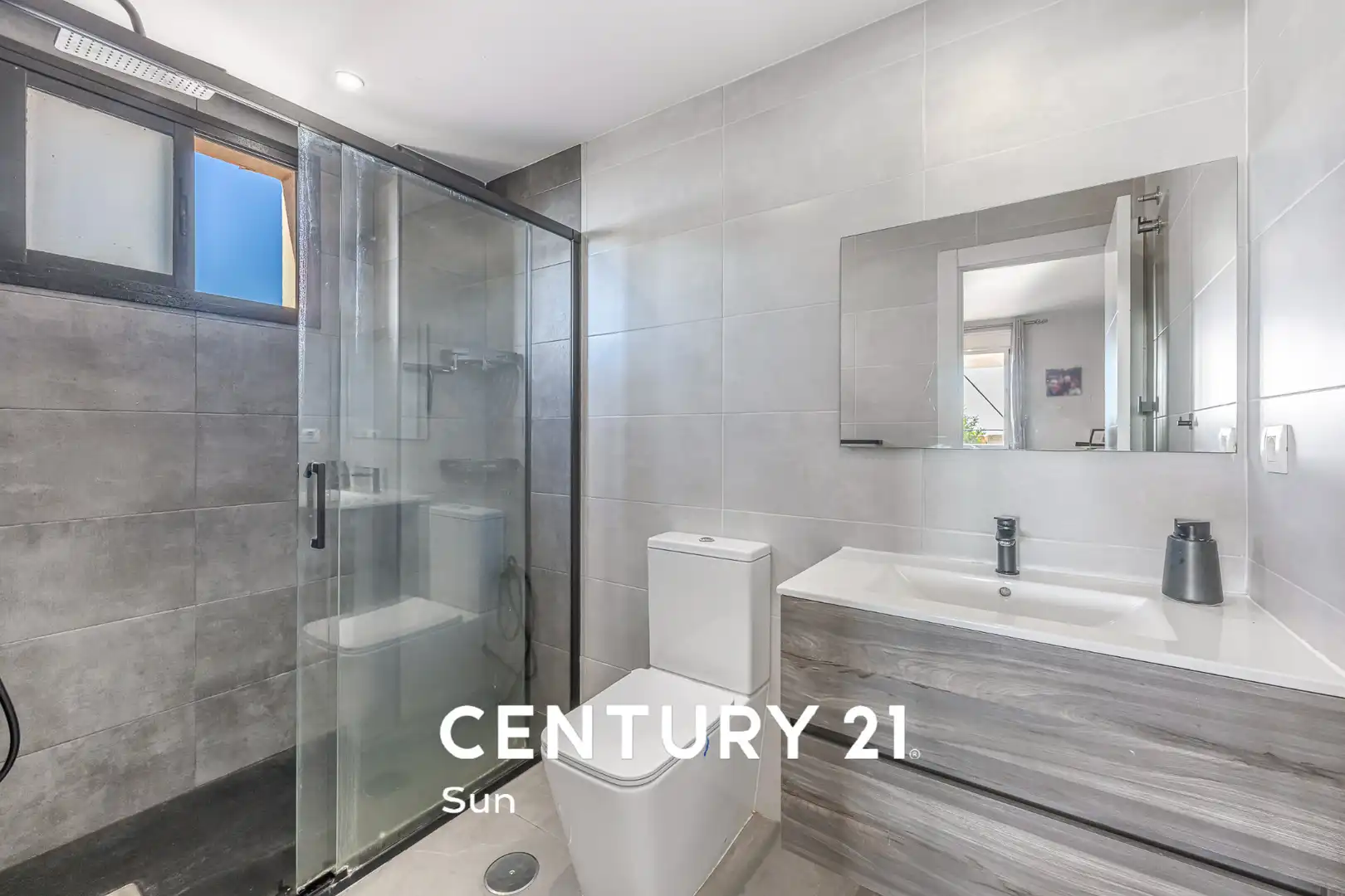 Bathroom of Flat for rent in Casares  with Private garden, Terrace and Furnished