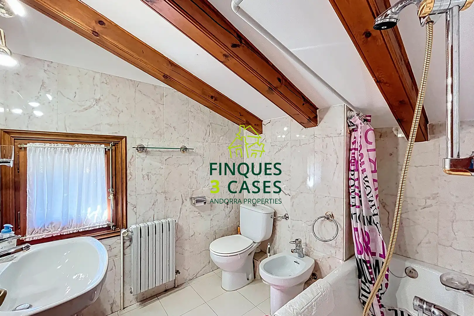 Casa adosada en venta en La Massana pueblo