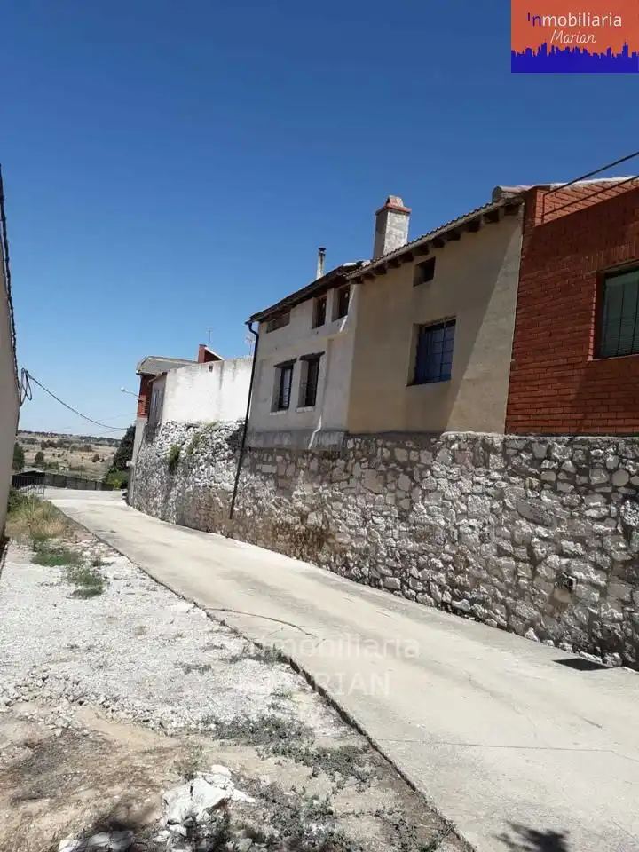 Exterior view of Country homes for sale in Fuentelcésped
