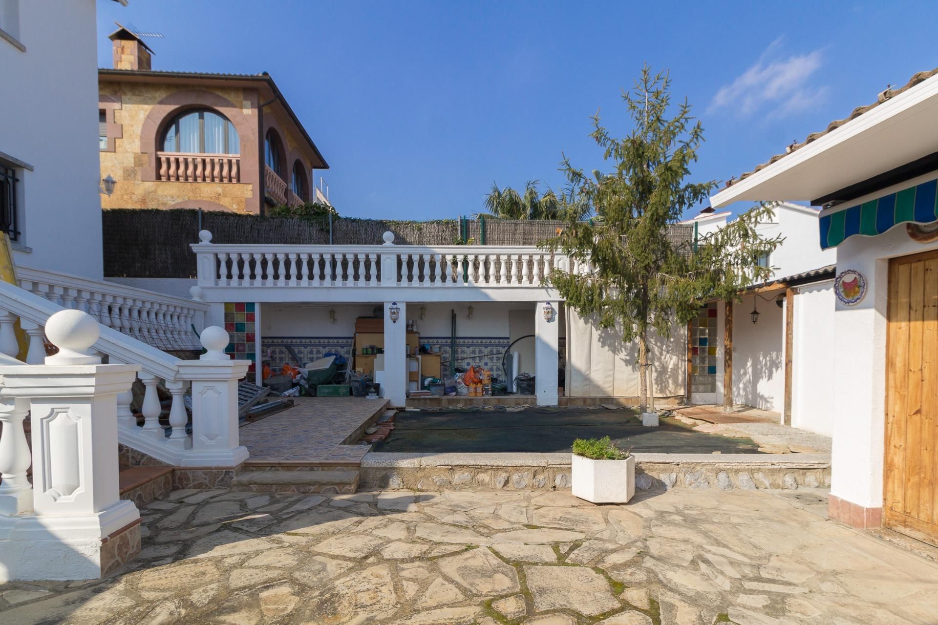 Jardí de Casa o xalet en venda en Viladecans amb Jardí privat, Balcó i Alarma