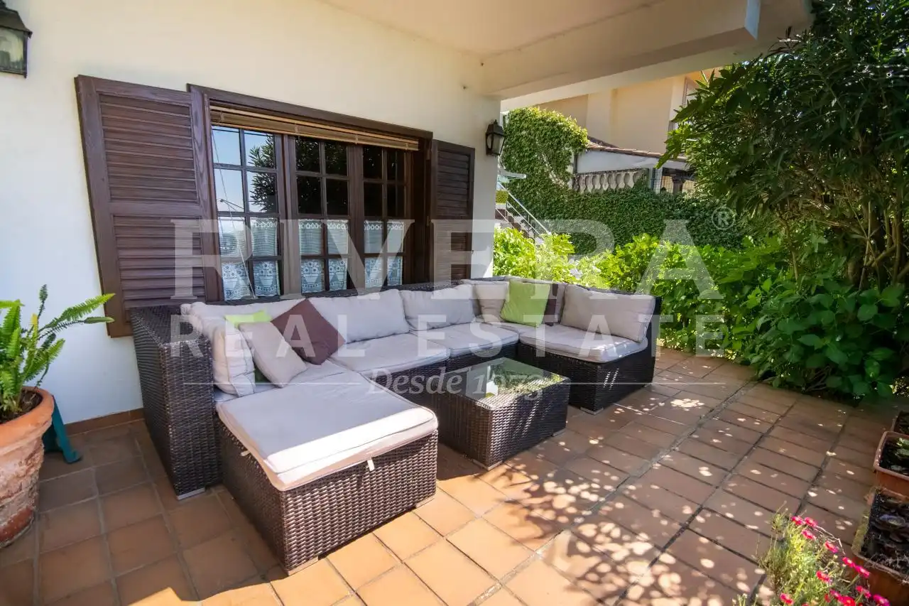 Terraza de Casa o chalet en venta en Vigo  con Calefacción, Jardín privado y Terraza