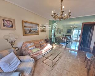 Living room of Flat for sale in Salamanca Capital  with Heating, Parquet flooring and Terrace